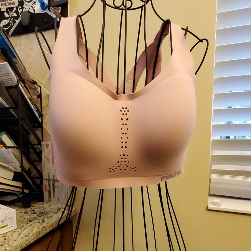 Never Worn Victoria Secret Sport bra